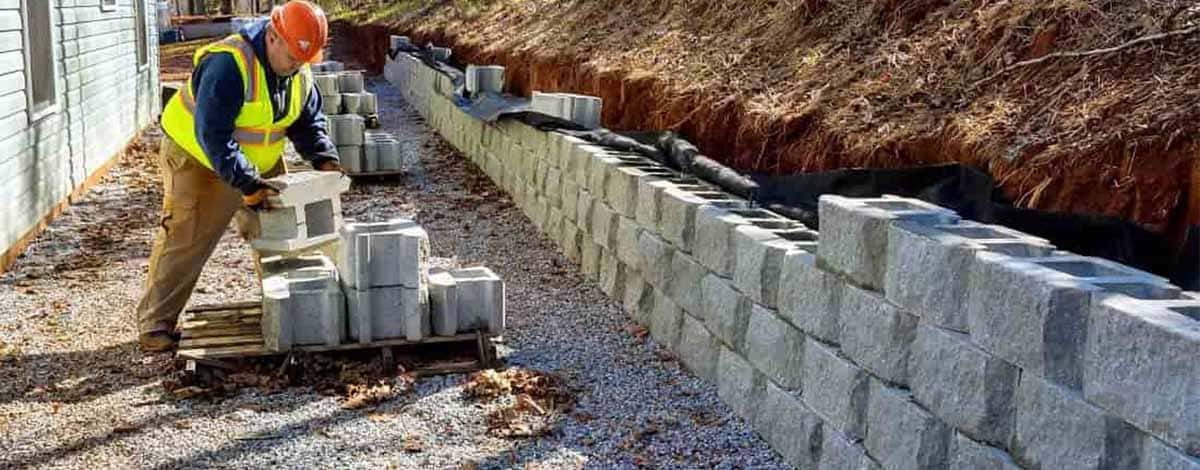 Retaining Walls Contractors in Encino